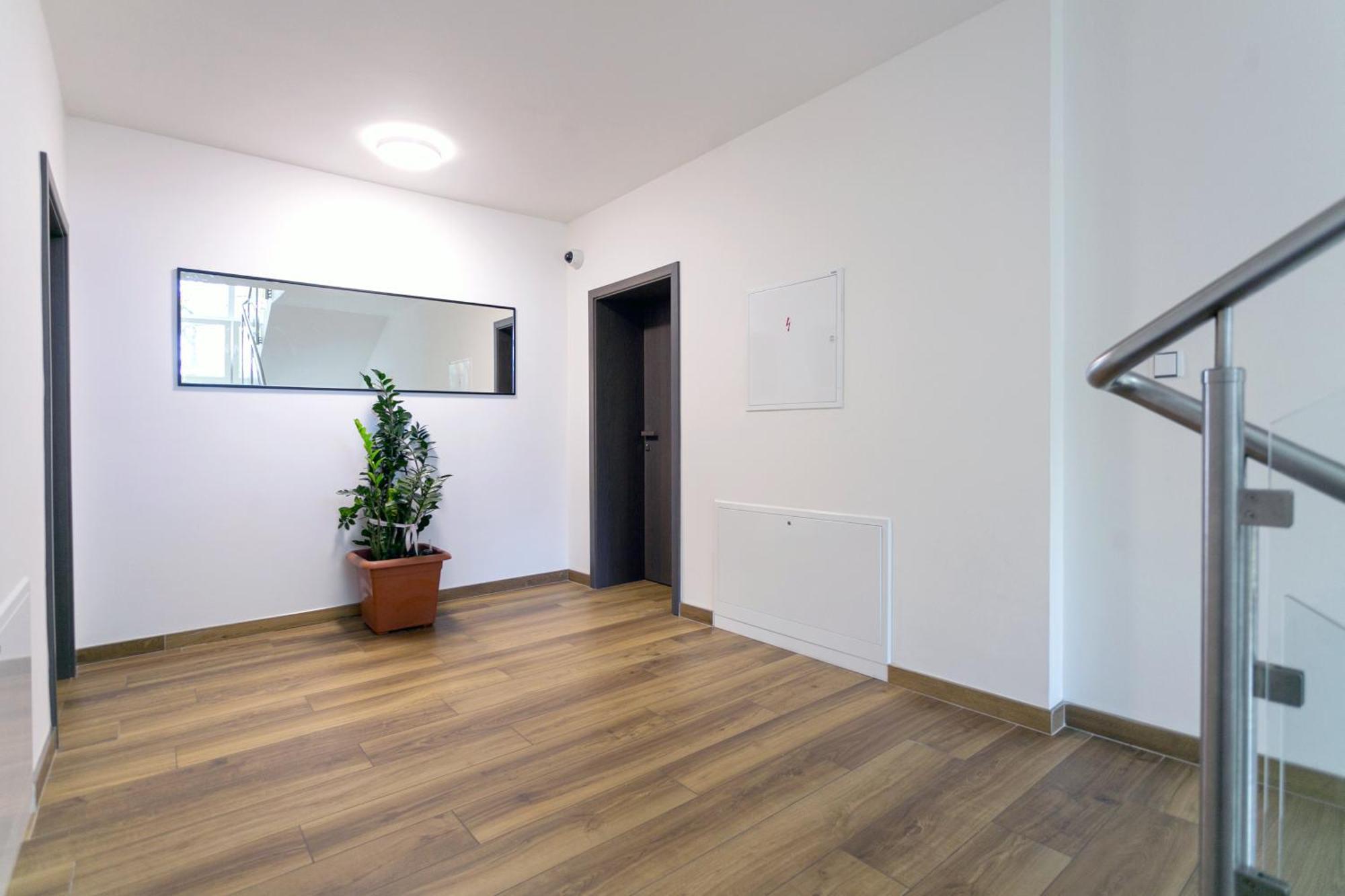 Luong Europe Apartments Прага Екстер'єр фото